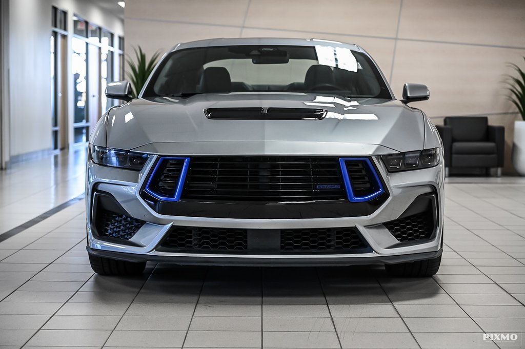 2025 Ford Mustang in Brossard, Quebec - 2 - w1024h768px
