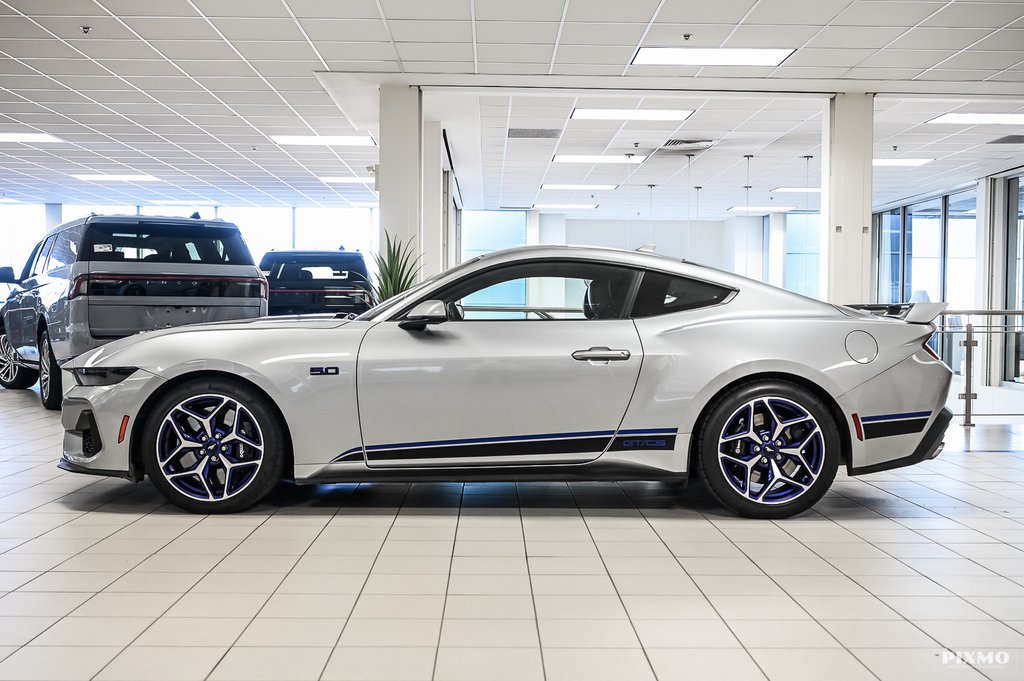 2025 Ford Mustang in Brossard, Quebec - 12 - w1024h768px