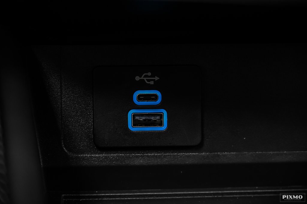 2025 Ford Mustang convertible in Brossard, Quebec - 20 - w1024h768px