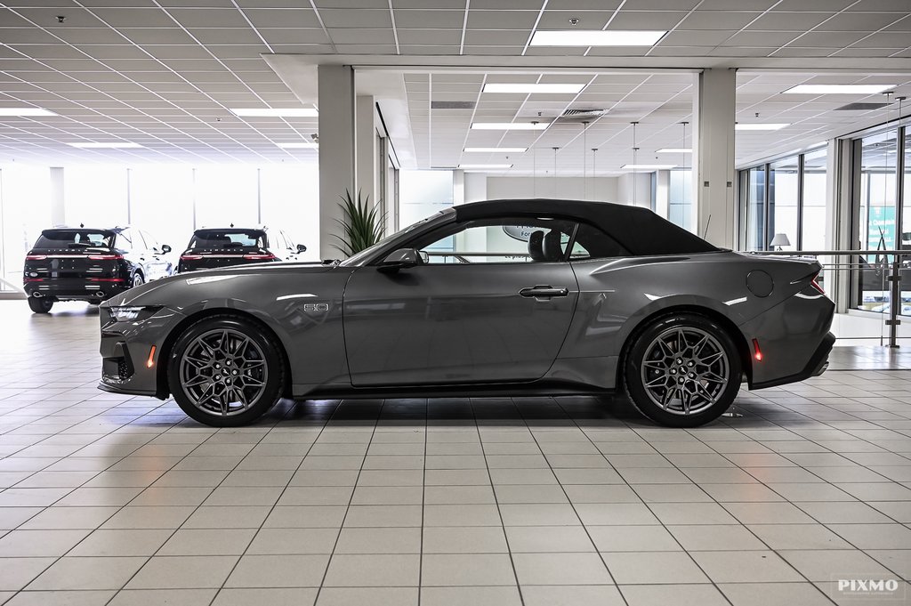 2025 Ford Mustang convertible in Brossard, Quebec - 2 - w1024h768px