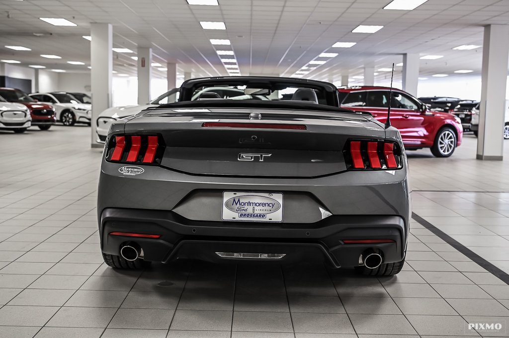 2025 Ford Mustang convertible in Brossard, Quebec - 6 - w1024h768px