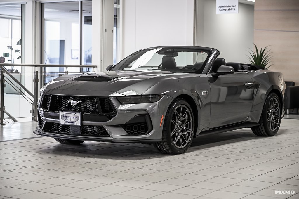 2025 Ford Mustang convertible in Brossard, Quebec - 1 - w1024h768px