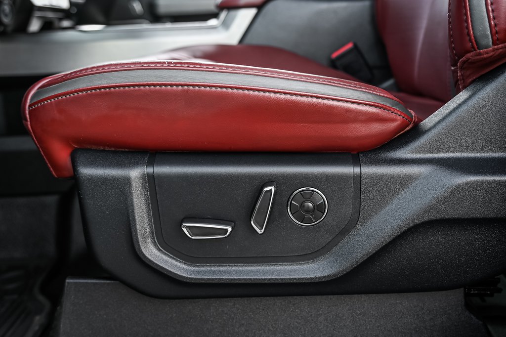 2021 Ford Super Duty F-250 SRW in Brossard, Quebec - 26 - w1024h768px