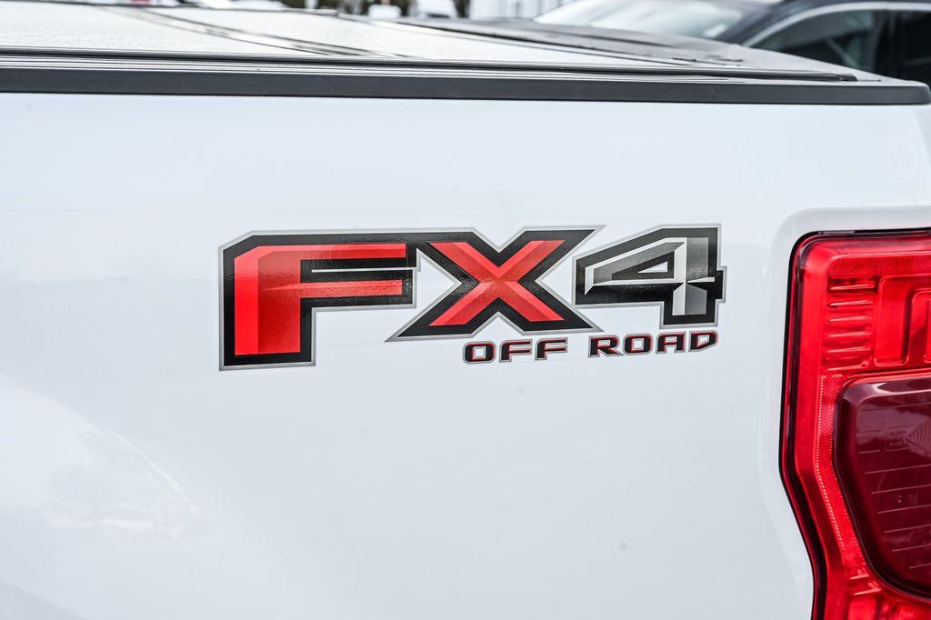 2021 Ford Super Duty F-250 SRW in Brossard, Quebec - 22 - w1024h768px