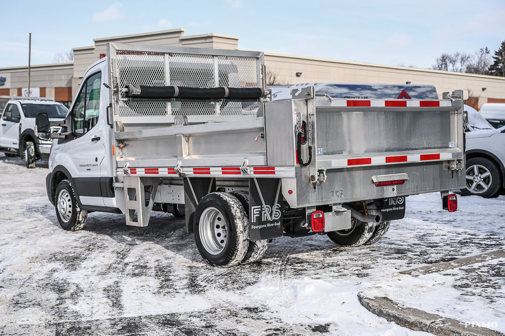2023 Ford Transit 350HD Chassis in Brossard, Quebec - 5 - w1024h768px