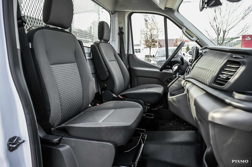 2023 Ford Transit 350HD Chassis in Brossard, Quebec - 18 - w1024h768px