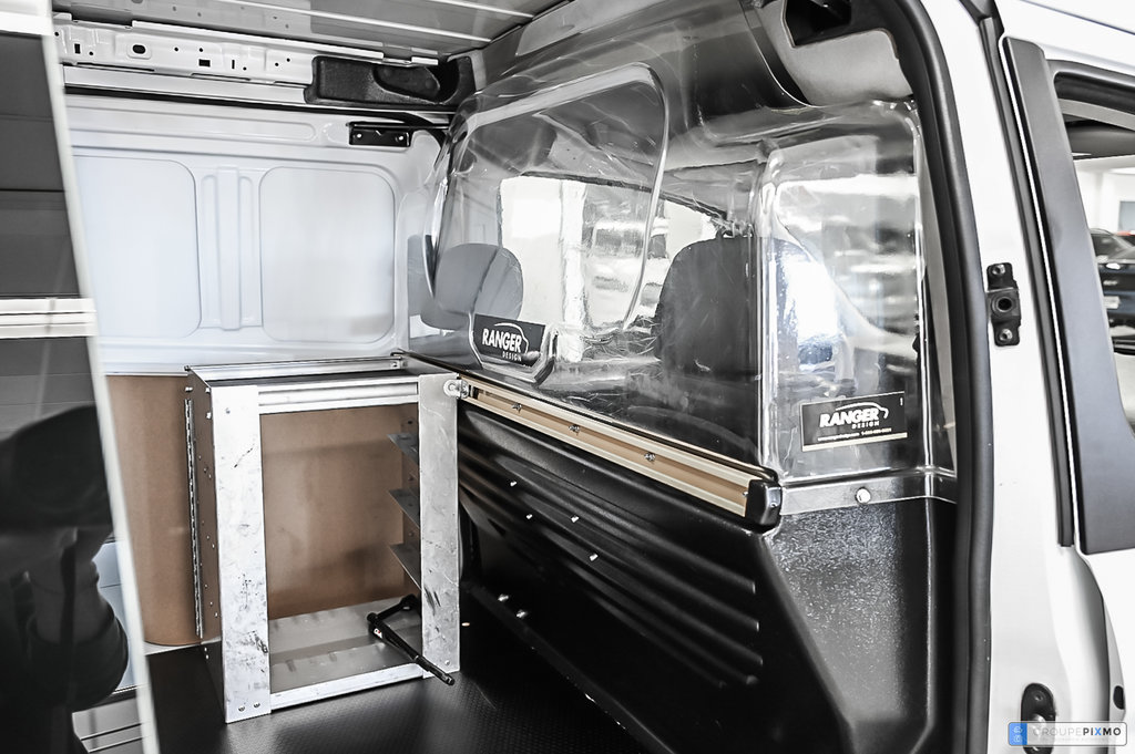 Ford Transit Connect Van  2019 à Brossard, Québec - 25 - w1024h768px