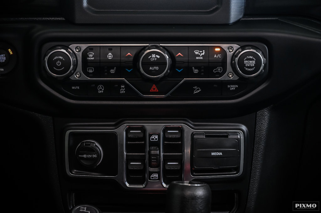 Jeep Wrangler Unlimited Sport Altitude | V6 | ENS. TECH. | 2021 à Brossard, Québec - 25 - w1024h768px
