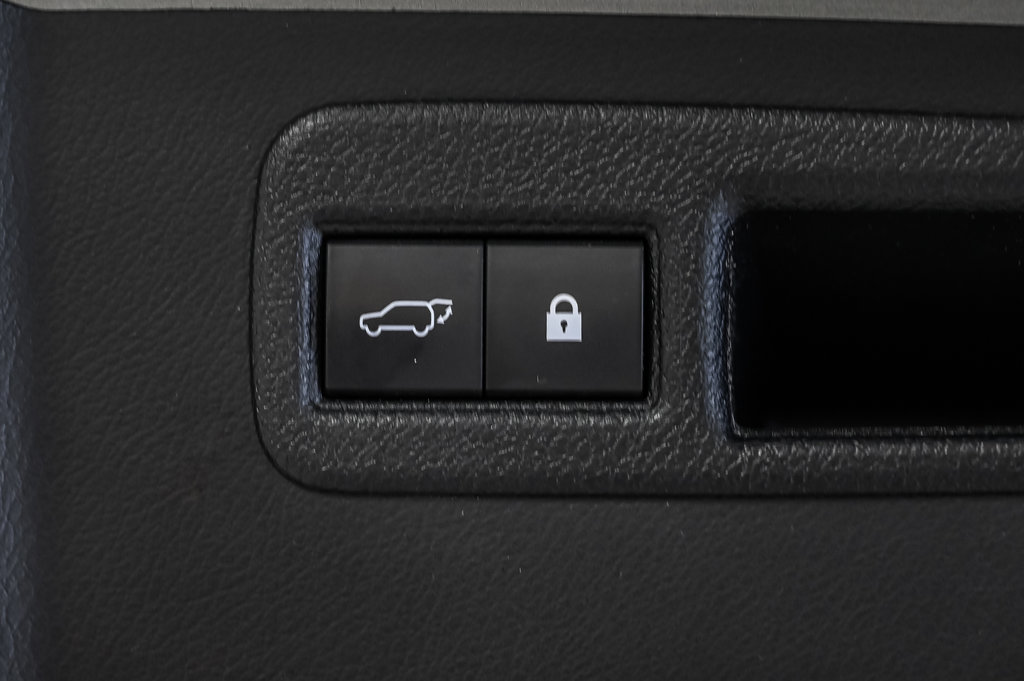 2018 Lexus NX in Brossard, Quebec - 17 - w1024h768px