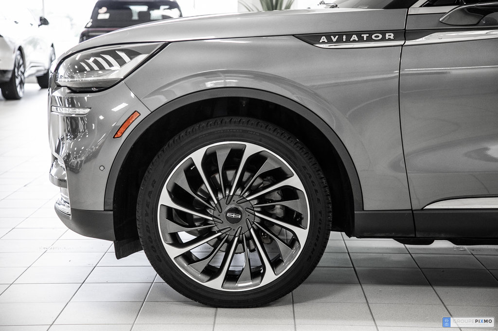 2022 Lincoln Aviator in Brossard, Quebec - 5 - w1024h768px