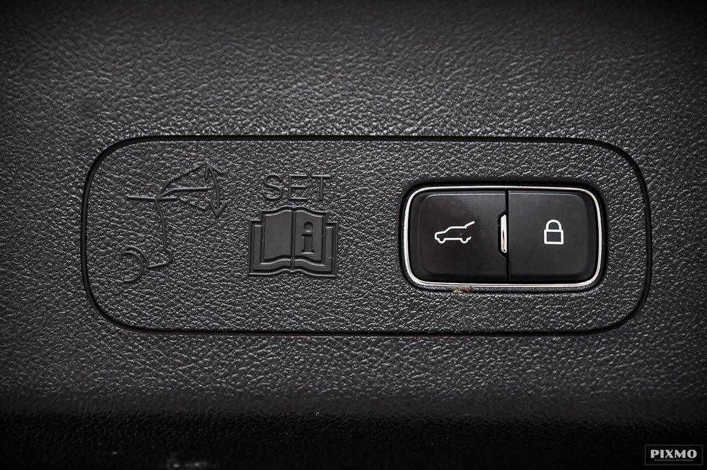 2023 Lincoln Aviator RESERVE | AWD | TOW PACK | 7 PASS | TOIT PANO | in Brossard, Quebec - 18 - w1024h768px