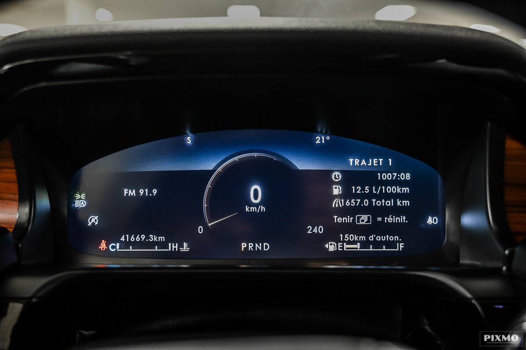 2023 Lincoln Aviator RESERVE | AWD | TOW PACK | 7 PASS | TOIT PANO | in Brossard, Quebec - 25 - w1024h768px