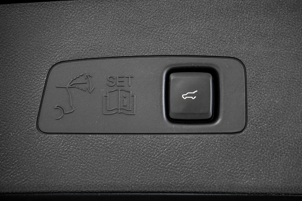 2022 Lincoln Corsair in Brossard, Quebec - 19 - w1024h768px