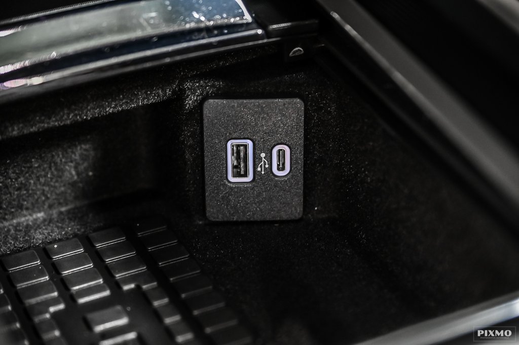 2023 Lincoln CORSAIR Grand Touring | 302A | TOIT PANO | 43KM | REVEL | in Brossard, Quebec - 28 - w1024h768px