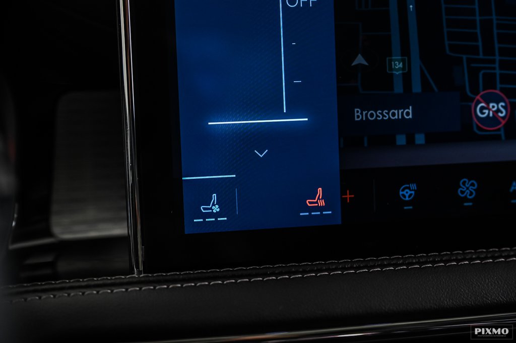 2024 Lincoln CORSAIR in Brossard, Quebec - 25 - w1024h768px