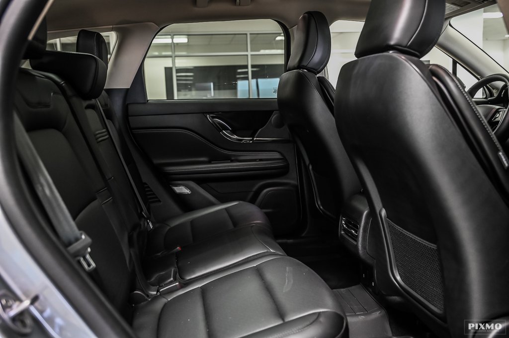 2024 Lincoln CORSAIR in Brossard, Quebec - 27 - w1024h768px