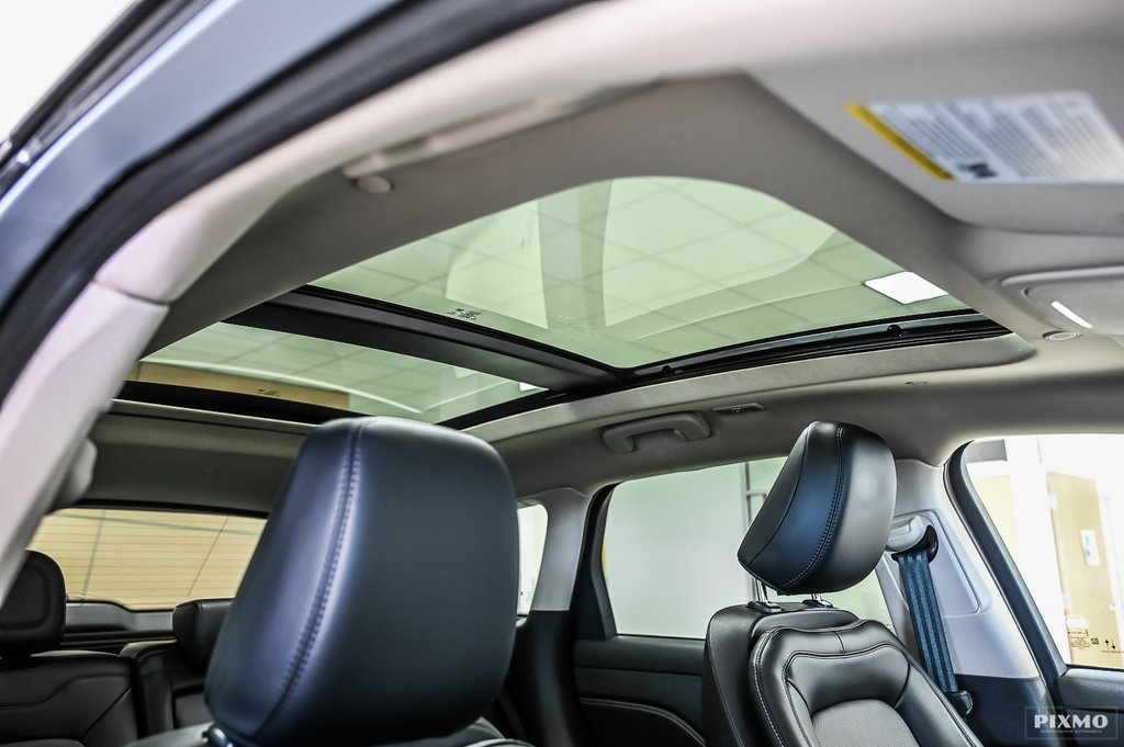 2024 Lincoln CORSAIR AWD | TOIT PANO | CAMERA360 | VOLANT CHAUFFANT | in Brossard, Quebec - 36 - w1024h768px