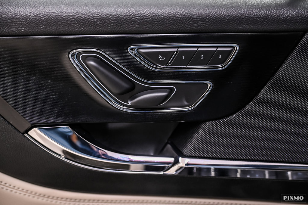 2025 Lincoln CORSAIR in Brossard, Quebec - 19 - w1024h768px