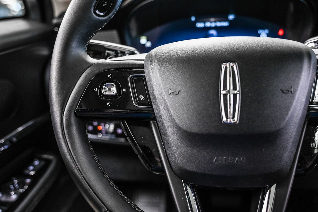 2025 Lincoln CORSAIR in Brossard, Quebec - 22 - w1024h768px