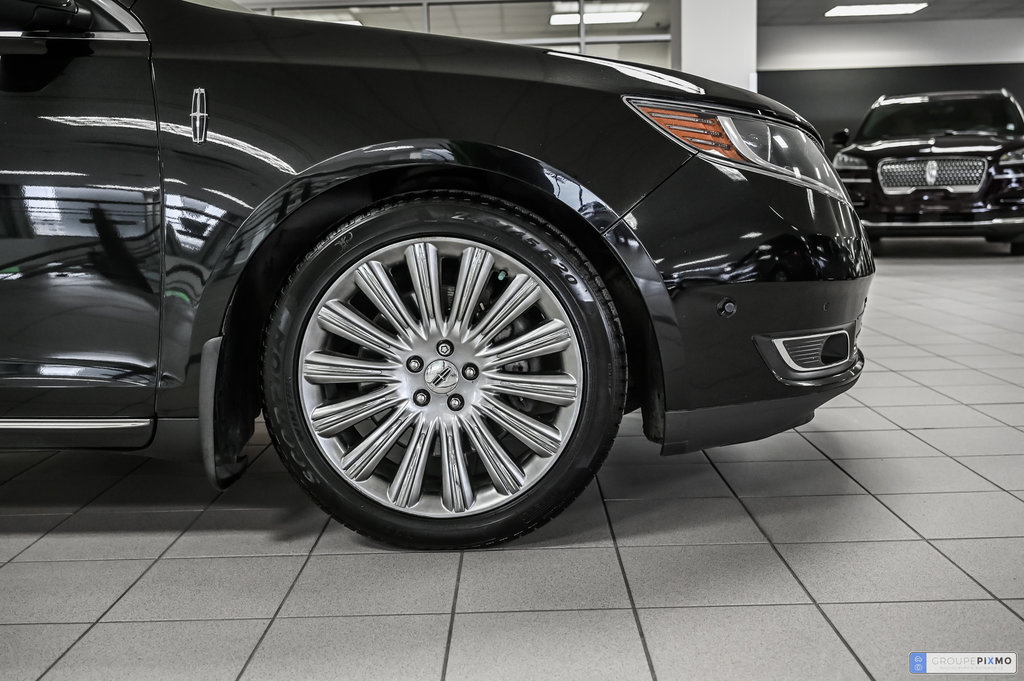 2013 Lincoln MKS in Brossard, Quebec - 6 - w1024h768px