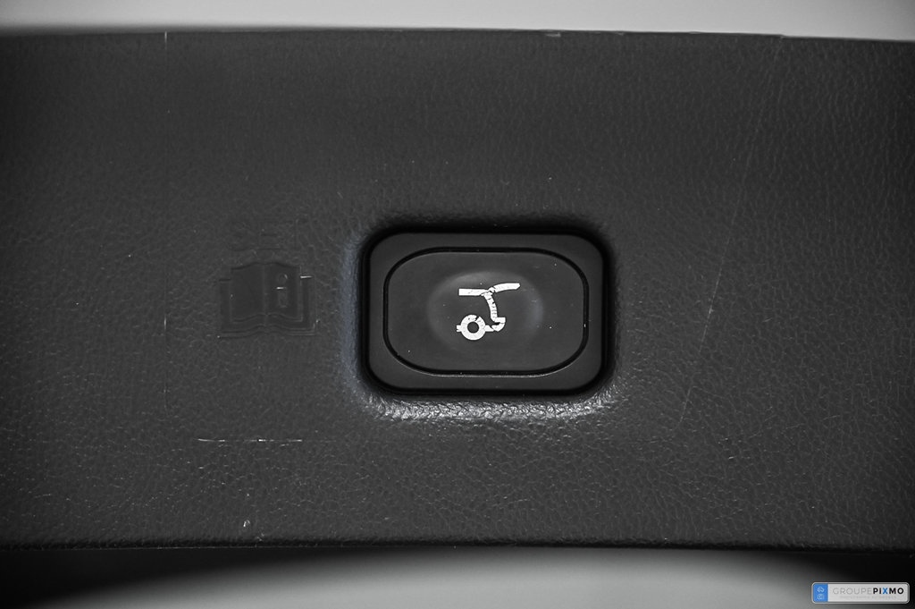 2022 Lincoln NAUTILUS Reserve 2.0L AWD - TOIT PANO | ENS. REMORQUAGE | in Brossard, Quebec - 17 - w1024h768px