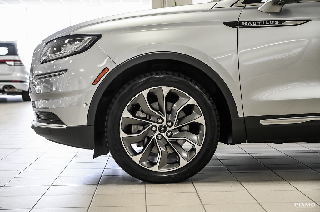 Lincoln NAUTILUS Reserve AWD | 2.0L | TOIT PANO | 360CAMÉRA | 2022 à Brossard, Québec - 14 - w1024h768px