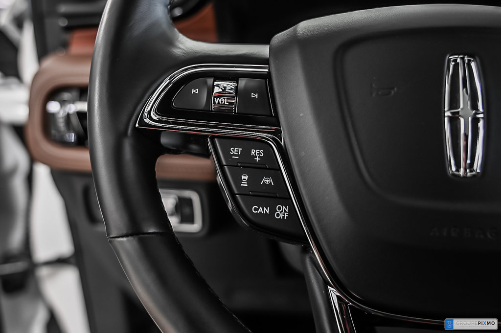 2023 Lincoln NAUTILUS in Brossard, Quebec - 24 - w1024h768px