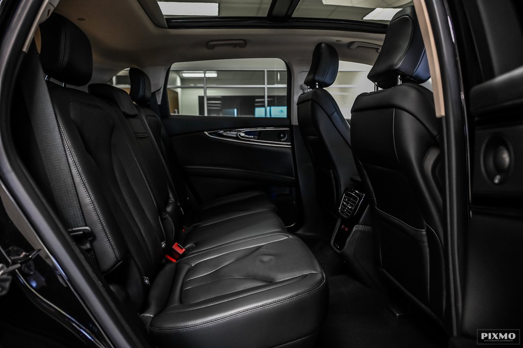 2023 Lincoln NAUTILUS in Brossard, Quebec - 27 - w1024h768px