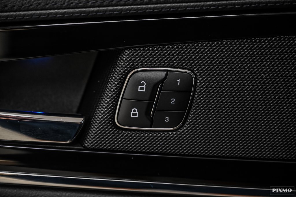 2023 Lincoln NAUTILUS in Brossard, Quebec - 19 - w1024h768px