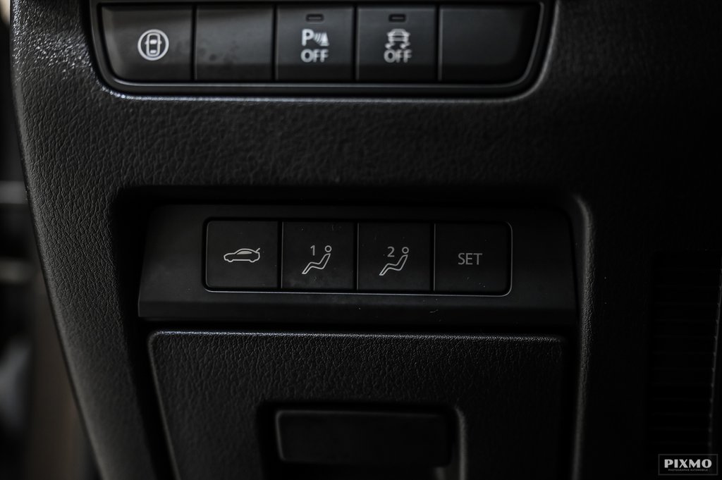 Mazda 3 GT | CUIR | TOIT OUVRANT | NAVIGATION | 2019 à Brossard, Québec - 19 - w1024h768px