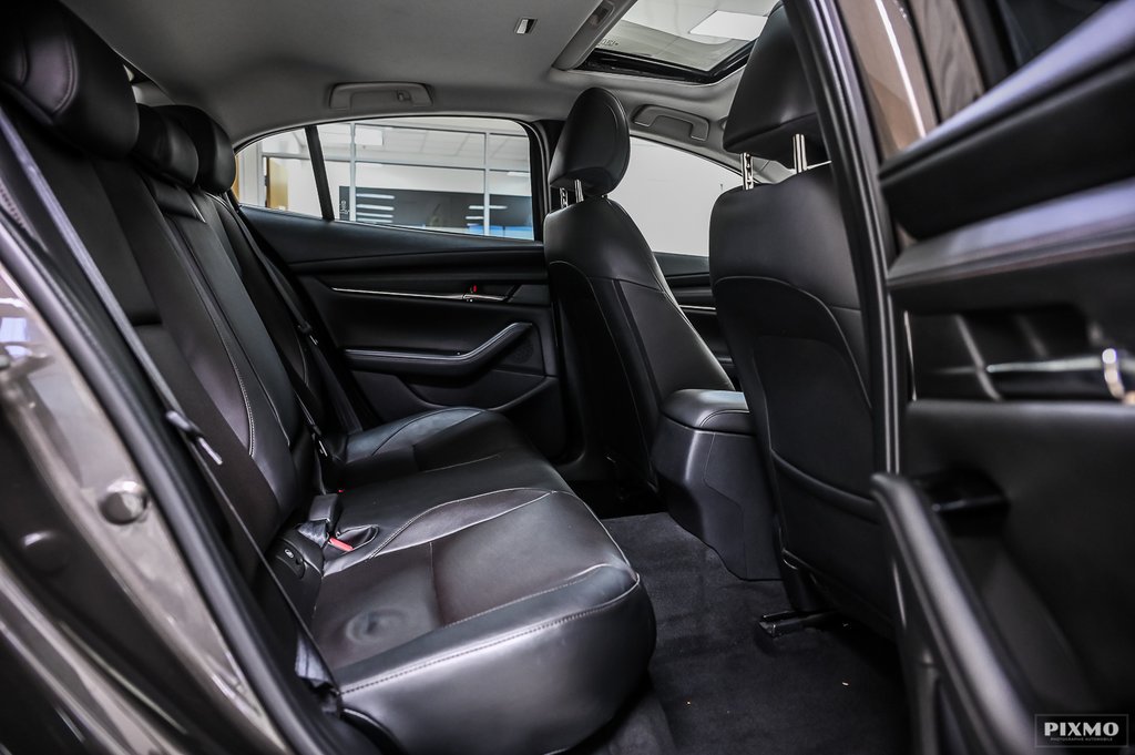 Mazda 3 GT | CUIR | TOIT OUVRANT | NAVIGATION | 2019 à Brossard, Québec - 26 - w1024h768px