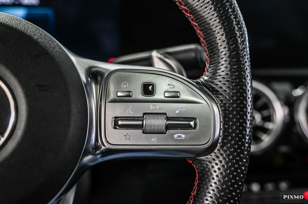 Mercedes-Benz A-Class  2020 à Brossard, Québec - 19 - w1024h768px