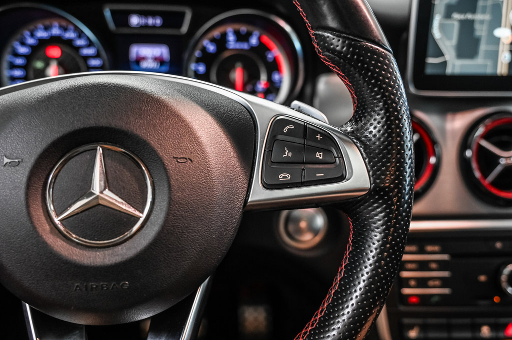 Mercedes-Benz CLA  2016 à Brossard, Québec - 21 - w1024h768px