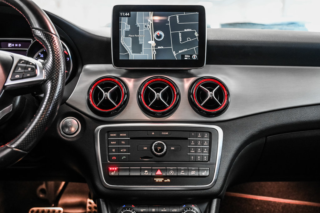 Mercedes-Benz CLA  2016 à Brossard, Québec - 30 - w1024h768px