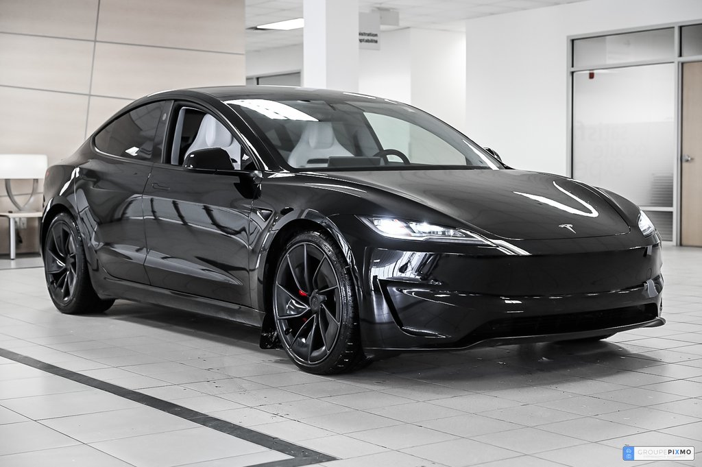 Tesla Model 3 Performance | 510HP | TOIT PANO | CUIR BLANC | 2024 à Brossard, Québec - 4 - w1024h768px