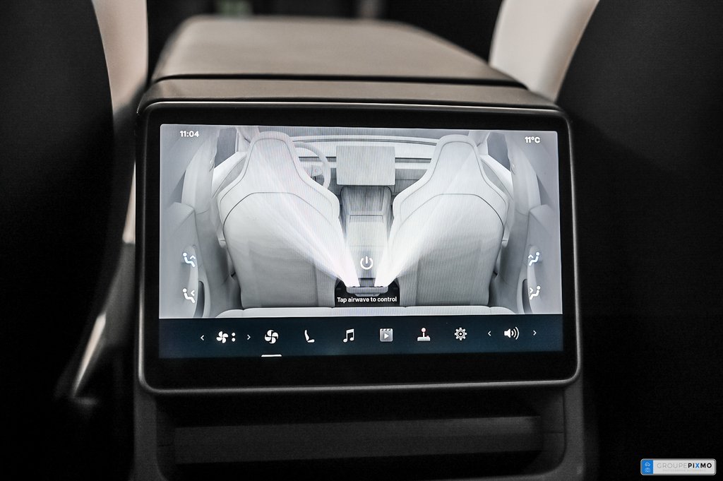 Tesla Model 3 Performance | 510HP | TOIT PANO | CUIR BLANC | 2024 à Brossard, Québec - 30 - w1024h768px