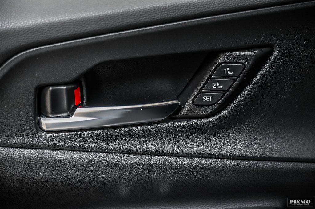 Toyota Prius Prime  2023 à Brossard, Québec - 19 - w1024h768px