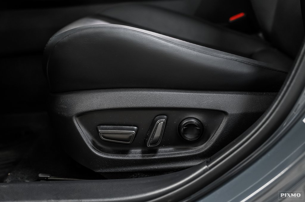 Toyota Prius Prime  2023 à Brossard, Québec - 20 - w1024h768px