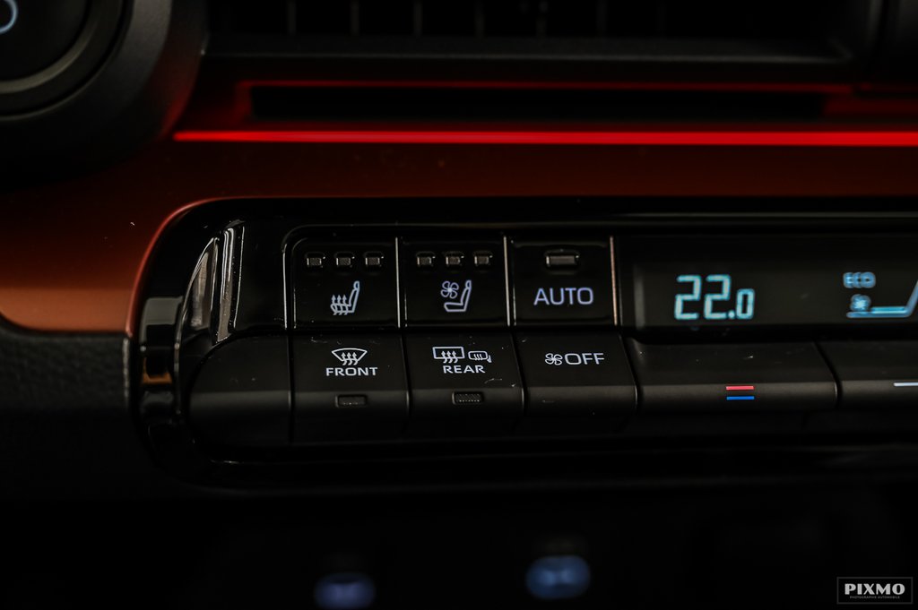 Toyota Prius Prime  2023 à Brossard, Québec - 26 - w1024h768px