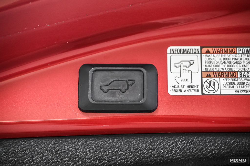 Toyota RAV4  2015 à Brossard, Québec - 16 - w1024h768px