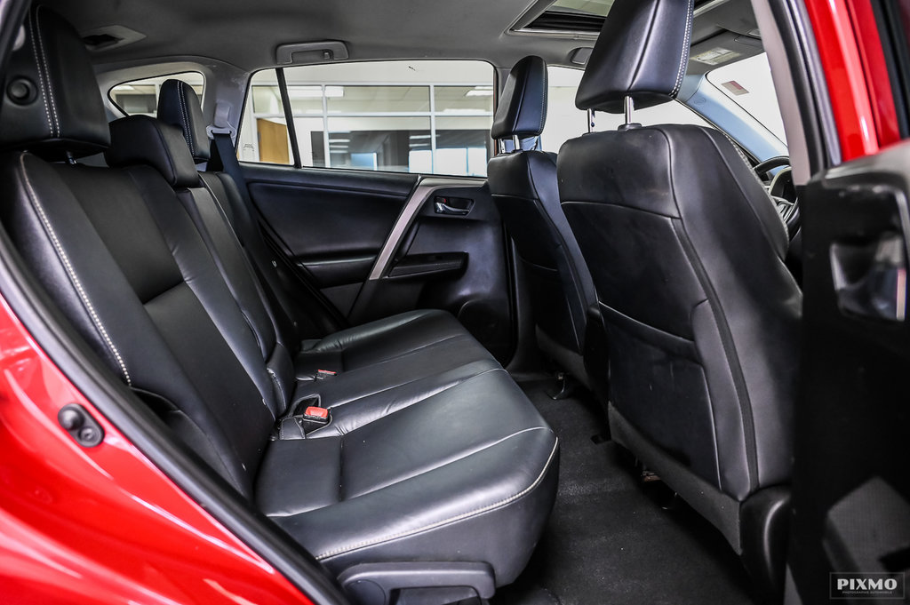 Toyota RAV4  2015 à Brossard, Québec - 26 - w1024h768px