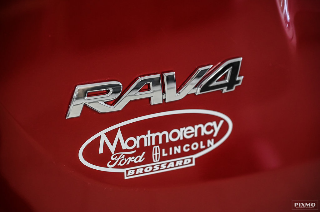 Toyota RAV4  2015 à Brossard, Québec - 13 - w1024h768px