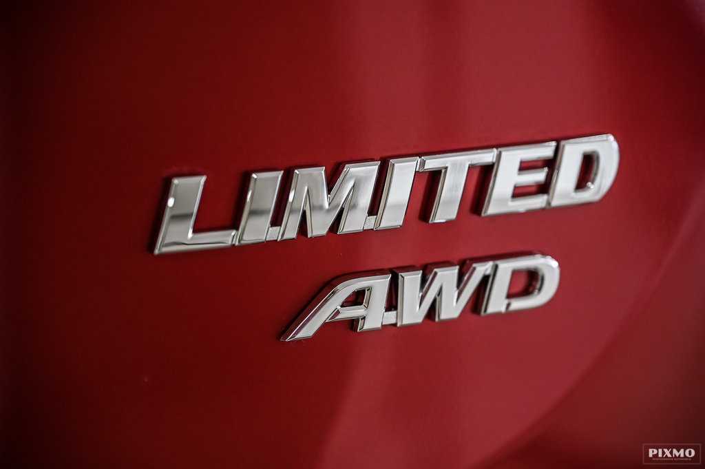 Toyota RAV4  2015 à Brossard, Québec - 14 - w1024h768px