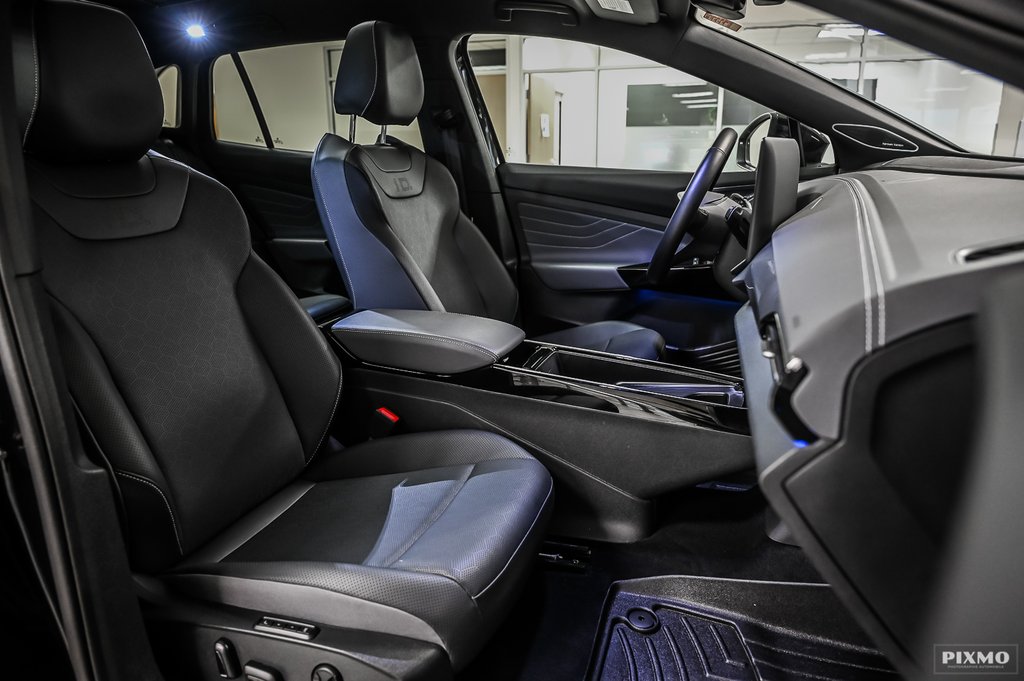 2024 Volkswagen ID.4 Pro S | AWD | TOIT PANO | HARMAN KARDON | CARPLAY in Brossard, Quebec - 33 - w1024h768px