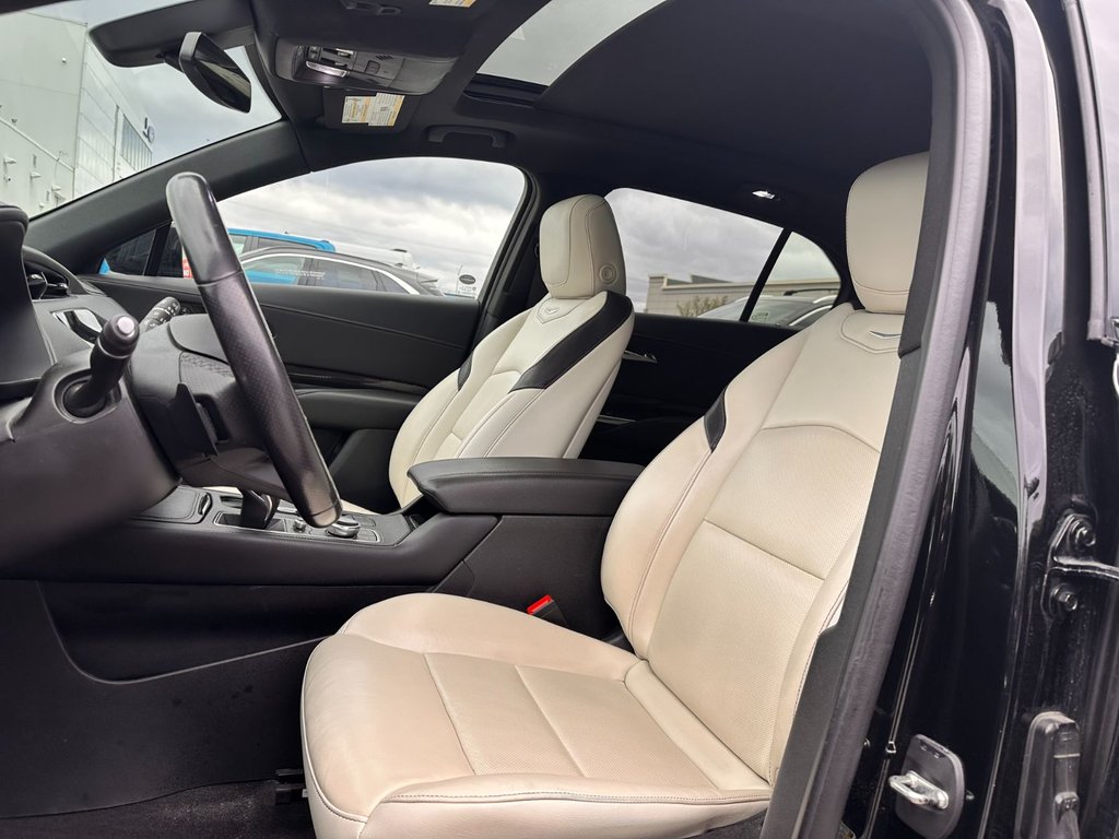 2019 Cadillac XT4 in Brossard, Quebec - 9 - w1024h768px