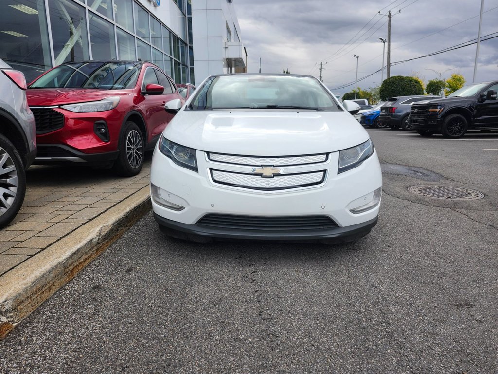 2012 Chevrolet Volt in Brossard, Quebec - 3 - w1024h768px