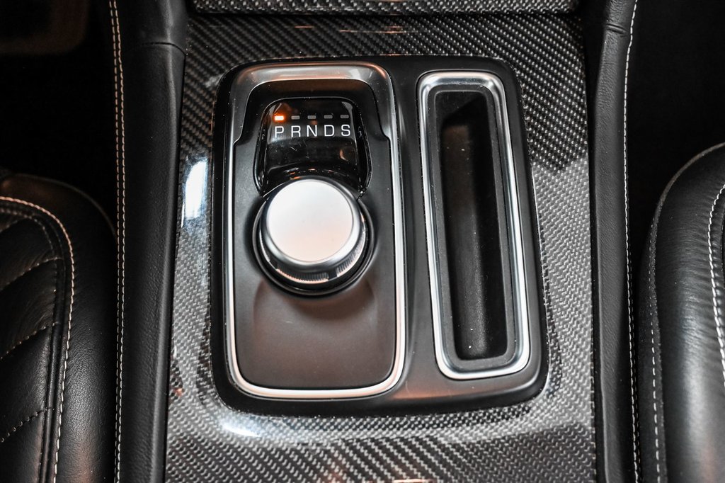 2023 Chrysler 300 in Brossard, Quebec - 37 - w1024h768px