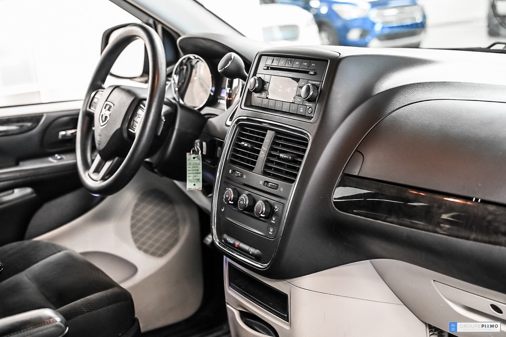 2018 Dodge Grand Caravan in Brossard, Quebec - 26 - w1024h768px
