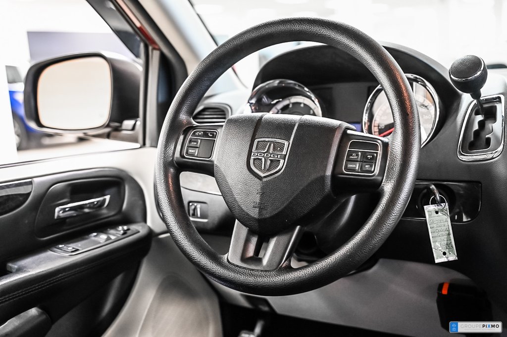 2018 Dodge Grand Caravan in Brossard, Quebec - 24 - w1024h768px