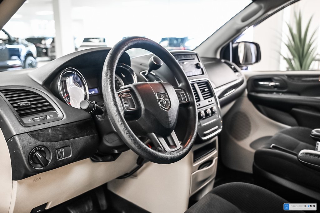 2018 Dodge Grand Caravan in Brossard, Quebec - 16 - w1024h768px